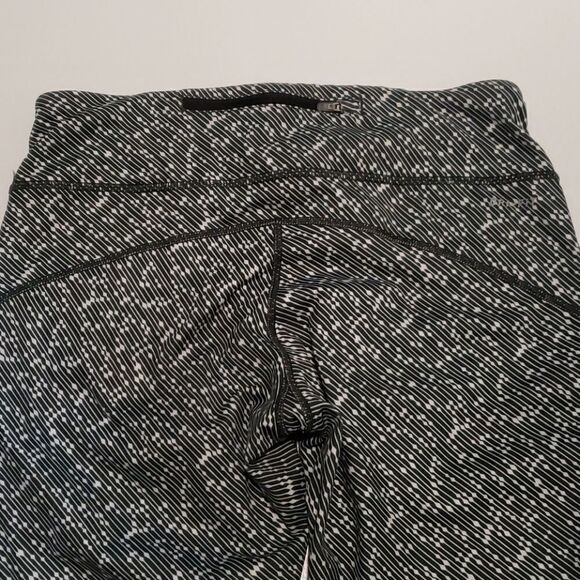Nike activewear capri leggings - running - Picture 2 of 8